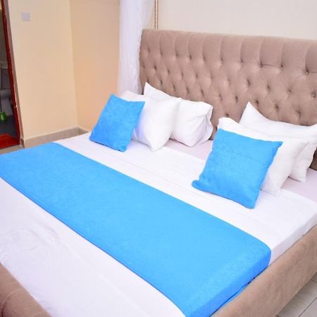 Great House Bnb Near Jkia Nairobi Bagian luar foto