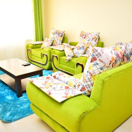 Great House Bnb Near Jkia Nairobi Bagian luar foto