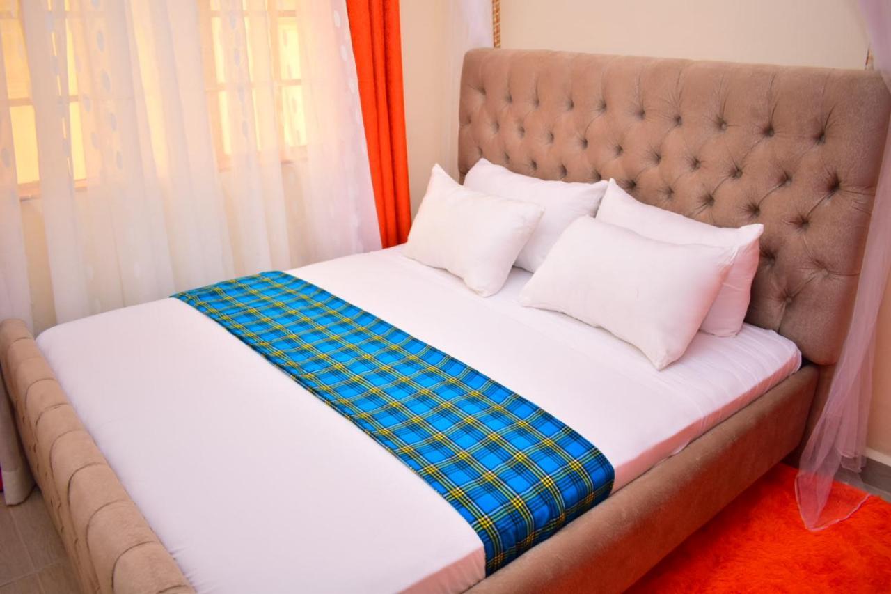 Great House Bnb Near Jkia Nairobi Bagian luar foto