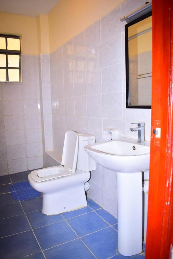 Great House Bnb Near Jkia Nairobi Bagian luar foto